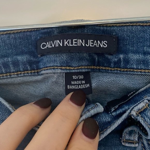 2/$40 Calvin Klein Cropped Skinny Jeans - Picture 3 of 4